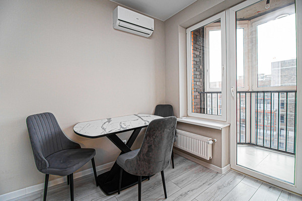 Сдам двухкомнатную (2-комн.) квартиру, им. генерала Корнилова ул, 16, Краснодар г