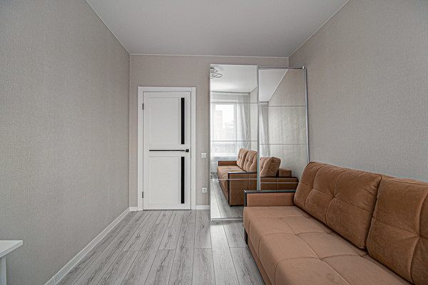 Сдам двухкомнатную (2-комн.) квартиру, им. генерала Корнилова ул, 16, Краснодар г