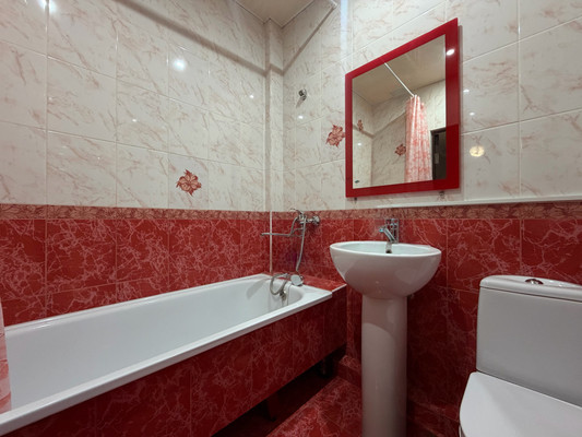 Продам однокомнатную (1-комн.) квартиру, Ахохова ул, 190ка, Нальчик г