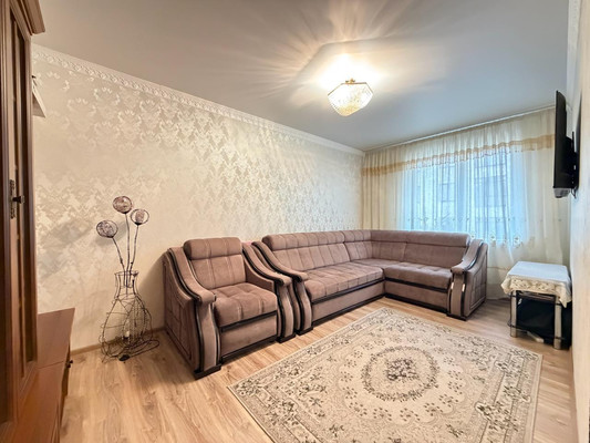 Продам двухкомнатную (2-комн.) квартиру, Чернышевского ул, 201кб, Нальчик г