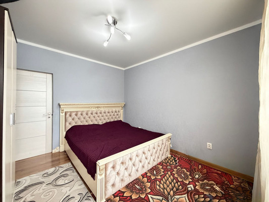 Продам двухкомнатную (2-комн.) квартиру, Чернышевского ул, 201кб, Нальчик г