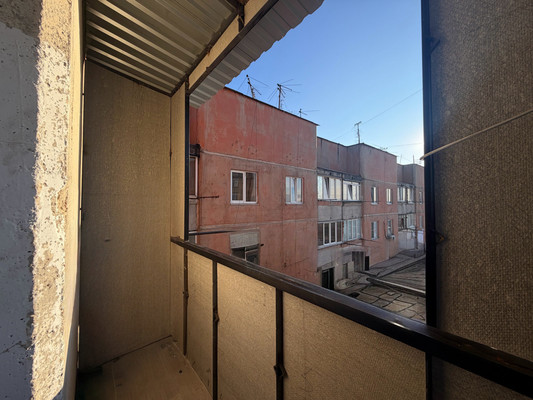 Продам однокомнатную (1-комн.) квартиру, Чернышевского ул, 270, Нальчик г