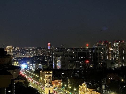 Продам трехкомнатную (3-комн.) квартиру, Киевская ул, 3, Санкт-Петербург г