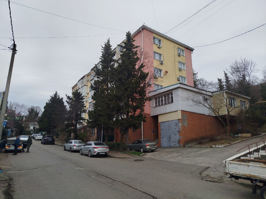 Продам однокомнатную (1-комн.) квартиру, Армавирская ул, 8, Туапсе г