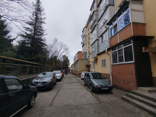 Продам однокомнатную (1-комн.) квартиру, Армавирская ул, 8, Туапсе г