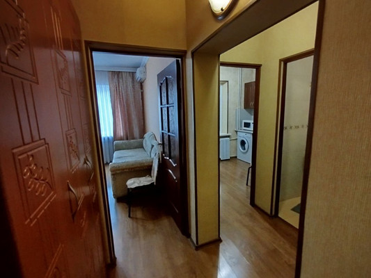 Продам однокомнатную (1-комн.) квартиру, Армавирская ул, 8, Туапсе г