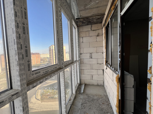 Продам трехкомнатную (3-комн.) квартиру, Атажукина ул, 11, Нальчик г