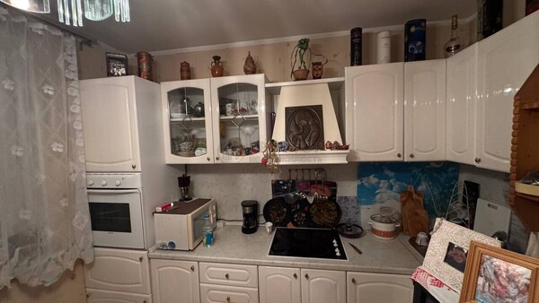 Продам двухкомнатную (2-комн.) квартиру, Осенний б-р, 10к1, Москва г