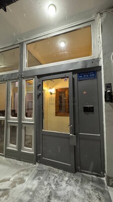 Продам двухкомнатную (2-комн.) квартиру, Осенний б-р, 10к1, Москва г