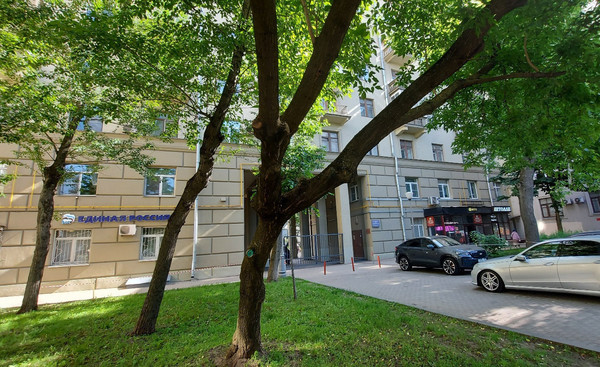 Продам многокомнатную квартиру, Кутузовский пр-кт, 43, Москва г