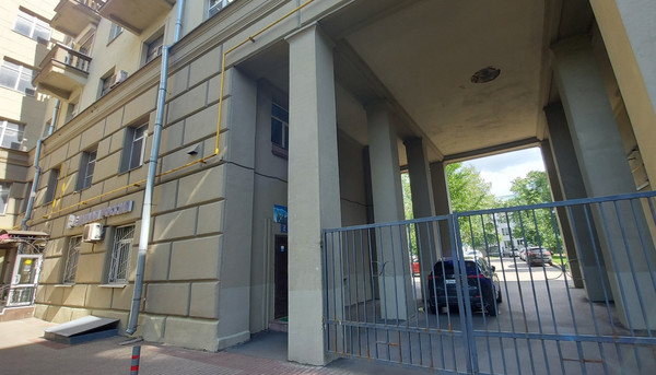 Продам многокомнатную квартиру, Кутузовский пр-кт, 43, Москва г