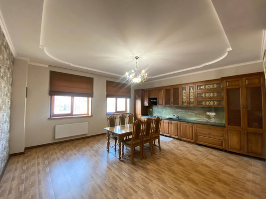 Продам коммерческое помещение 500 м2, Воровского ул, 49, Симферополь г