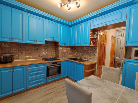 Продам многокомнатную квартиру, Балаклавская ул, 51, Симферополь г