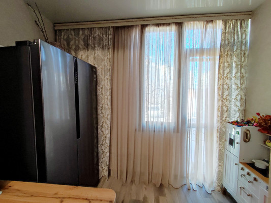 Продам многокомнатную квартиру, Балаклавская ул, 51, Симферополь г