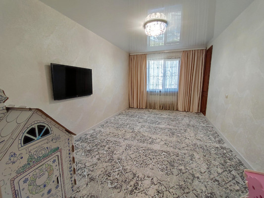 Продам многокомнатную квартиру, Балаклавская ул, 51, Симферополь г