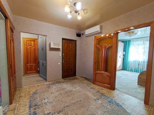 Продам многокомнатную квартиру, Балаклавская ул, 51, Симферополь г