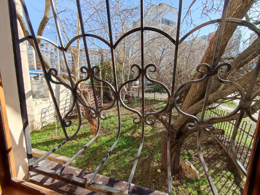 Продам многокомнатную квартиру, Балаклавская ул, 51, Симферополь г