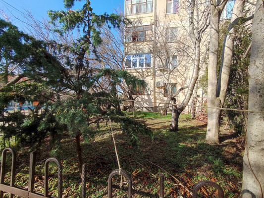 Продам многокомнатную квартиру, Балаклавская ул, 51, Симферополь г