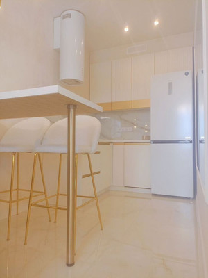 Продам однокомнатную (1-комн.) квартиру, Бородина ул, 59В, Симферополь г