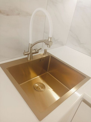 Продам однокомнатную (1-комн.) квартиру, Бородина ул, 59В, Симферополь г