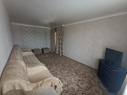 Продам двухкомнатную (2-комн.) квартиру, Мовсисяна ул, 7, Нальчик г