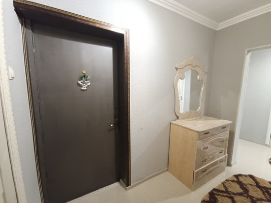 Продам двухкомнатную (2-комн.) квартиру, Мовсисяна ул, 7, Нальчик г