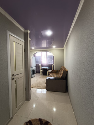 Продам двухкомнатную (2-комн.) квартиру, Мовсисяна ул, 7, Нальчик г