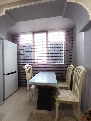 Продам двухкомнатную (2-комн.) квартиру, Мовсисяна ул, 7, Нальчик г