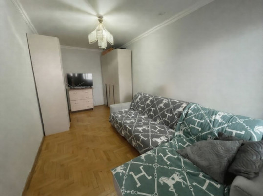 Продам двухкомнатную (2-комн.) квартиру, Кирова ул, 7, Нальчик г