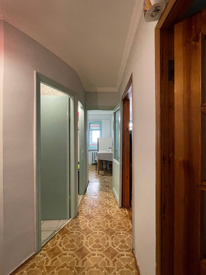 Продам двухкомнатную (2-комн.) квартиру, Кирова ул, 7, Нальчик г