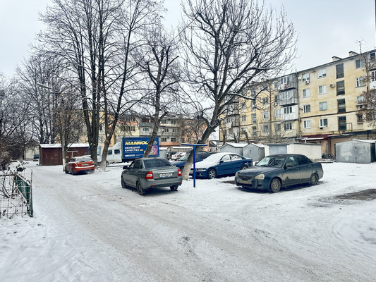 Продам двухкомнатную (2-комн.) квартиру, Чегемская ул, 66, Нальчик г