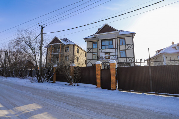 Продам коммерческое помещение 550 м2, Ипподромная ул, 1641, Иркутск г