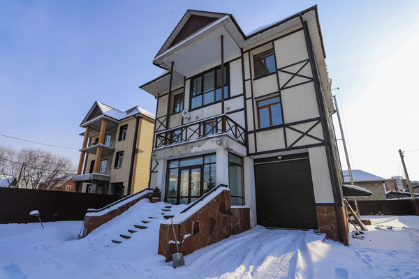 Продам коммерческое помещение 550 м2, Ипподромная ул, 1641, Иркутск г