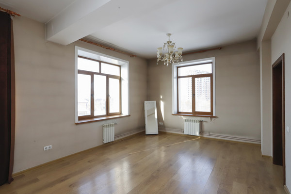 Продам коммерческое помещение 550 м2, Ипподромная ул, 1641, Иркутск г