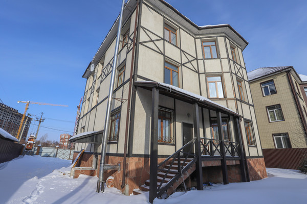 Продам коммерческое помещение 550 м2, Ипподромная ул, 1641, Иркутск г