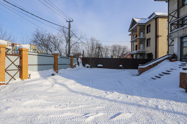 Продам коммерческое помещение 550 м2, Ипподромная ул, 1641, Иркутск г