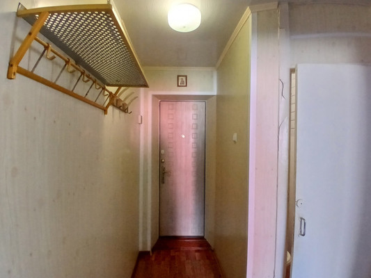 Продам двухкомнатную (2-комн.) квартиру, Центральная ул, 1, Безлычное д