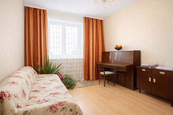 Продам двухкомнатную (2-комн.) квартиру, Нижегородская ул, 11, Москва г