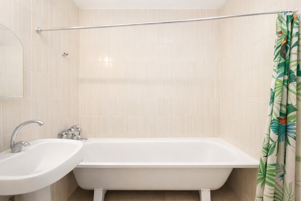 Продам двухкомнатную (2-комн.) квартиру, Нижегородская ул, 11, Москва г