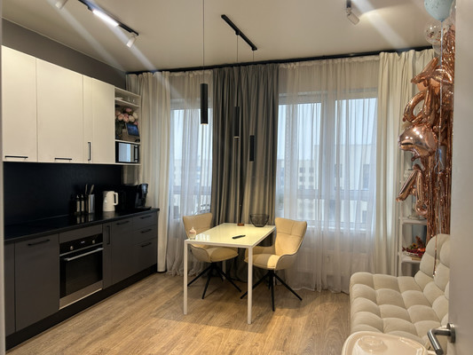 Продам трехкомнатную (3-комн.) квартиру, академика Северина (Мирный мкр.) ул, 13, Мирный п