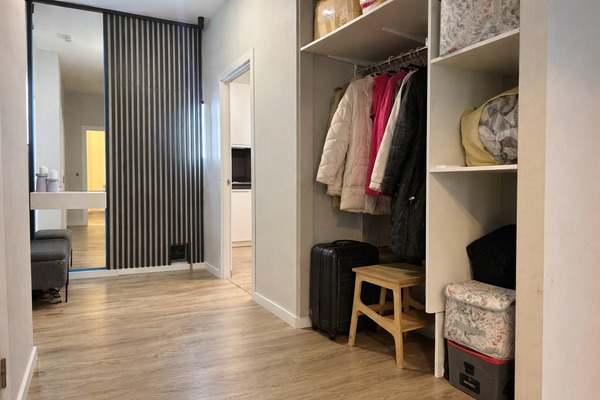 Продам трехкомнатную (3-комн.) квартиру, академика Северина (Мирный мкр.) ул, 13, Мирный п