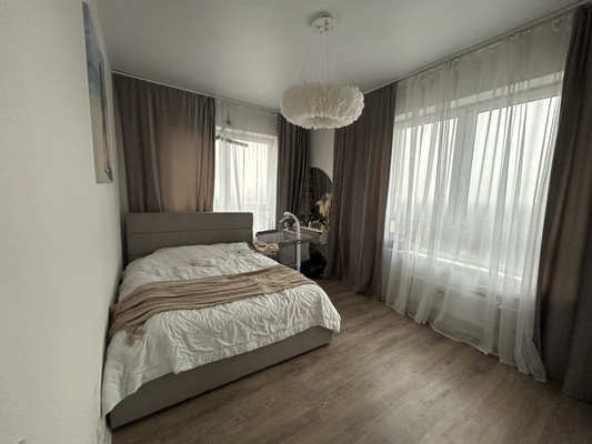 Продам трехкомнатную (3-комн.) квартиру, академика Северина (Мирный мкр.) ул, 13, Мирный п