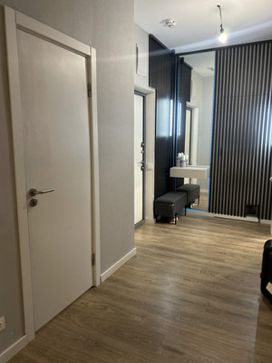 Продам трехкомнатную (3-комн.) квартиру, академика Северина (Мирный мкр.) ул, 13, Мирный п