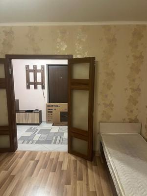 Сдам однокомнатную (1-комн.) квартиру, Автолюбителей ул, 52к5, Краснодар г