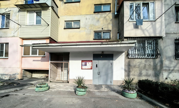 Продам однокомнатную (1-комн.) квартиру, Ватутина ул, 32кб, Нальчик г