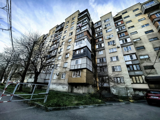 Продам однокомнатную (1-комн.) квартиру, Ватутина ул, 32кб, Нальчик г