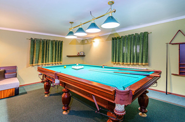 Продам гостиницу 1 618 м2, Приморский пер, 16, Витязево с