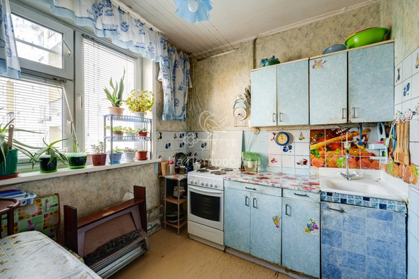 Продам трехкомнатную (3-комн.) квартиру, Коломенская ул, 21, Москва г