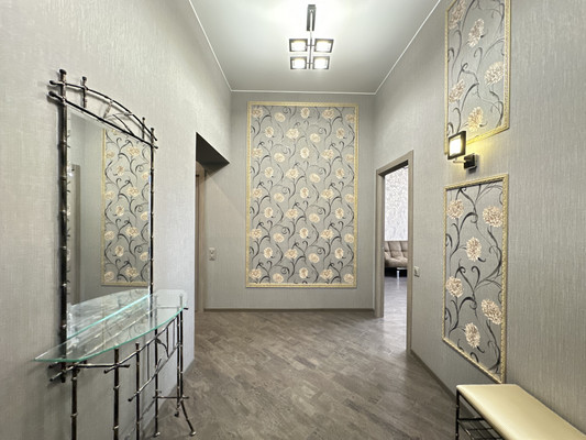 Продам трехкомнатную (3-комн.) квартиру, Черняховского ул, 30А, Санкт-Петербург г