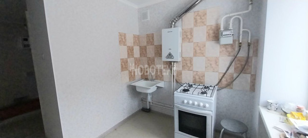 Продам двухкомнатную (2-комн.) квартиру, Морозова ул, 57, Кропоткин г